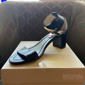 Micheal Kors Calder Open Toe